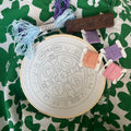 Précommande - Kit de broderie « Médaille de Saint Benoit »